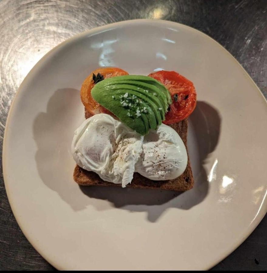 列王纹章酒店 Montacute 外观 照片